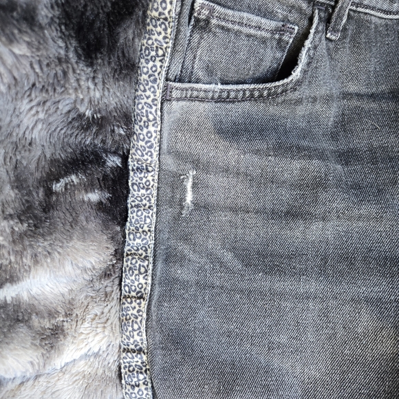 Sundry High-Rise Skinny Jeans with Leopard Side Trim – Size 29 - Picture 4 of 11